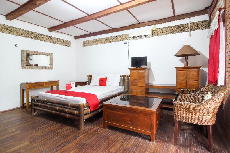Reddoorz Near Rumah Sakit Wirosaban Salakan Exterior foto